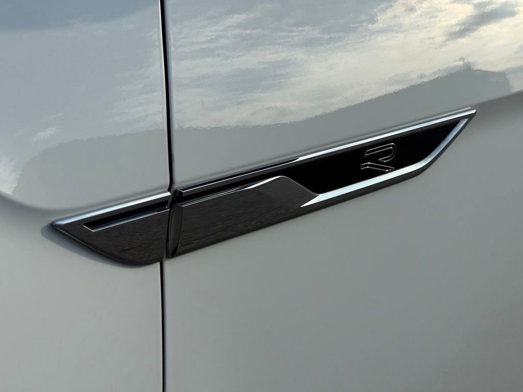 Used 2022 Volkswagen Atlas SEL Premium image 36