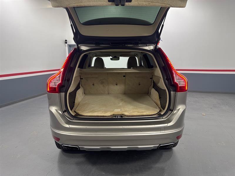 Used 2016 Volvo XC60 T5 Premier FWD image 9