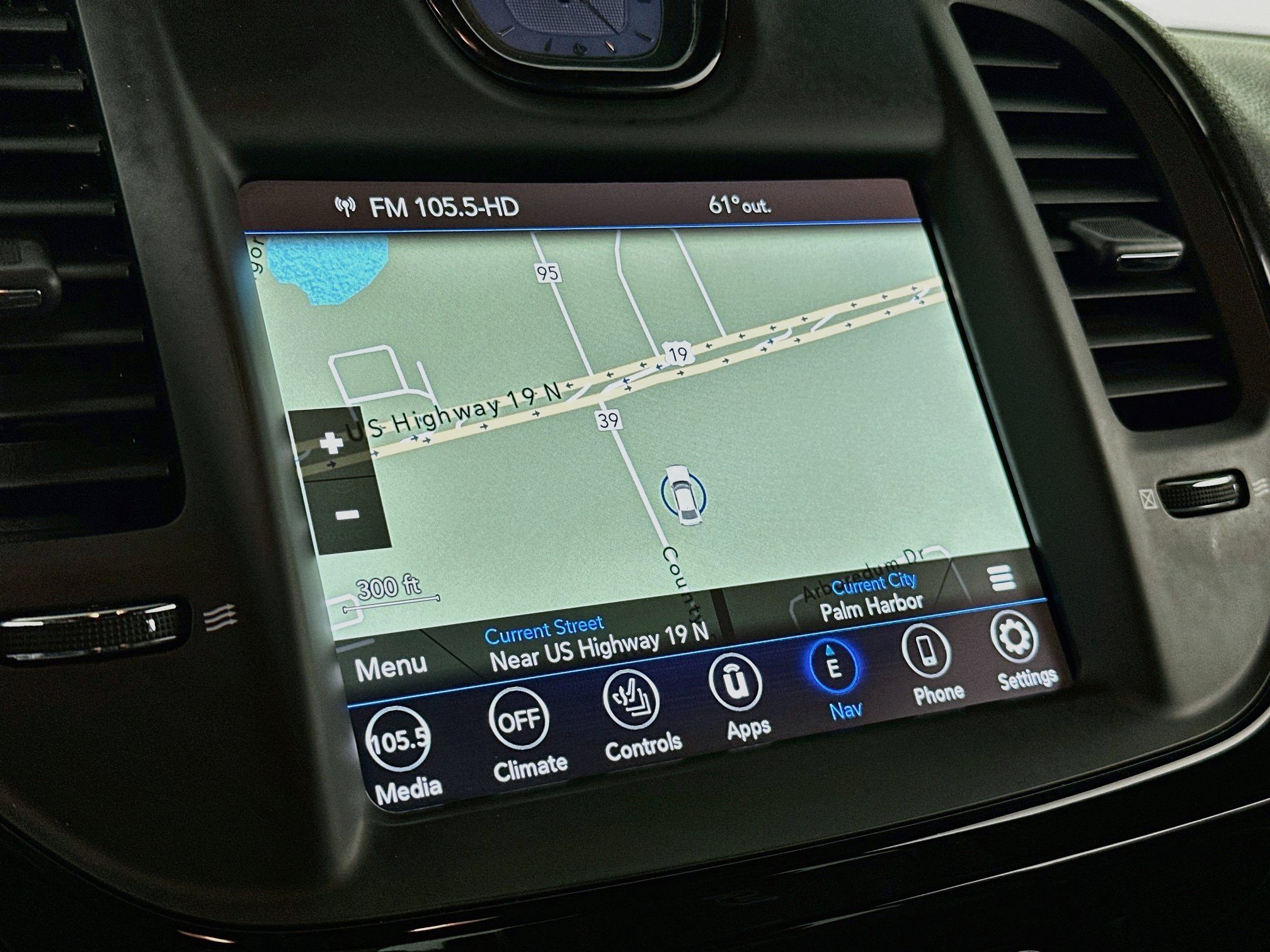 Used 2022 Chrysler 300 S RWD image 13