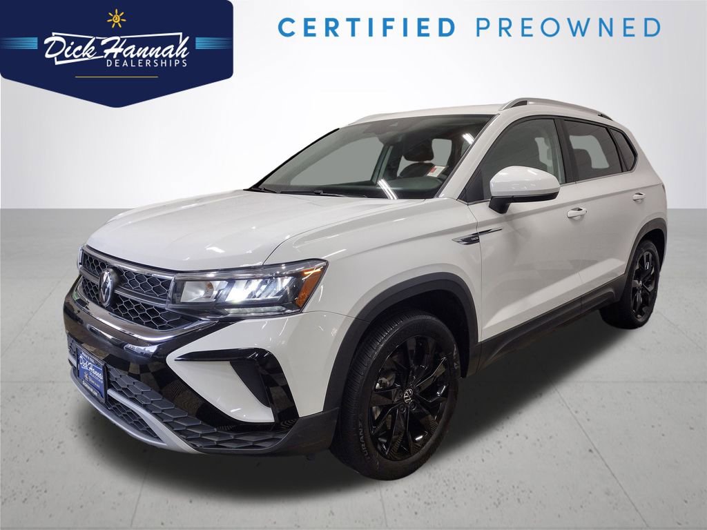 Certified 2023 Volkswagen Taos SE w/ Panoramic Sunroof Package image 1