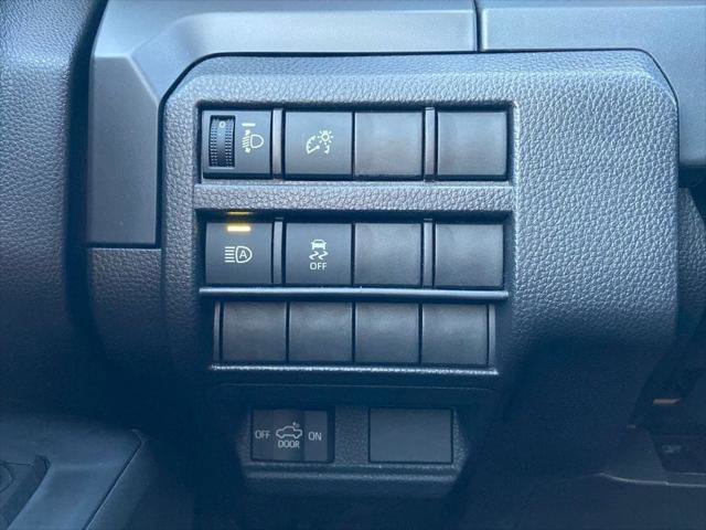 Certified 2026 Toyota Tacoma SR AWD/4WD image 10