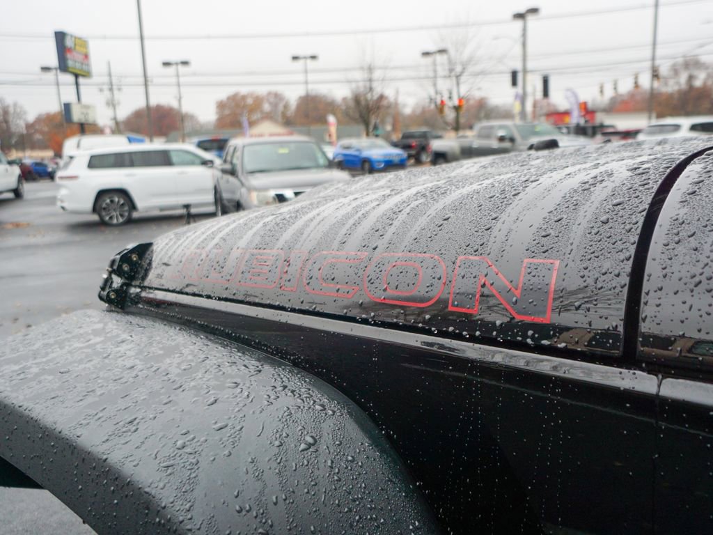 Used 2013 Jeep Wrangler Unlimited Rubicon image 14