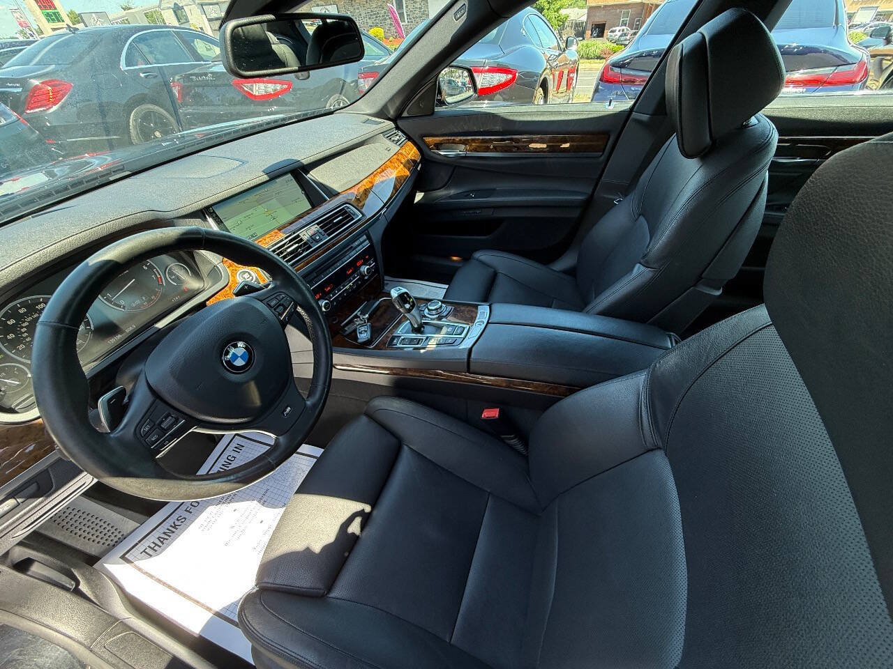 Used 2013 BMW 740Li xDrive AWD/4WD image 10