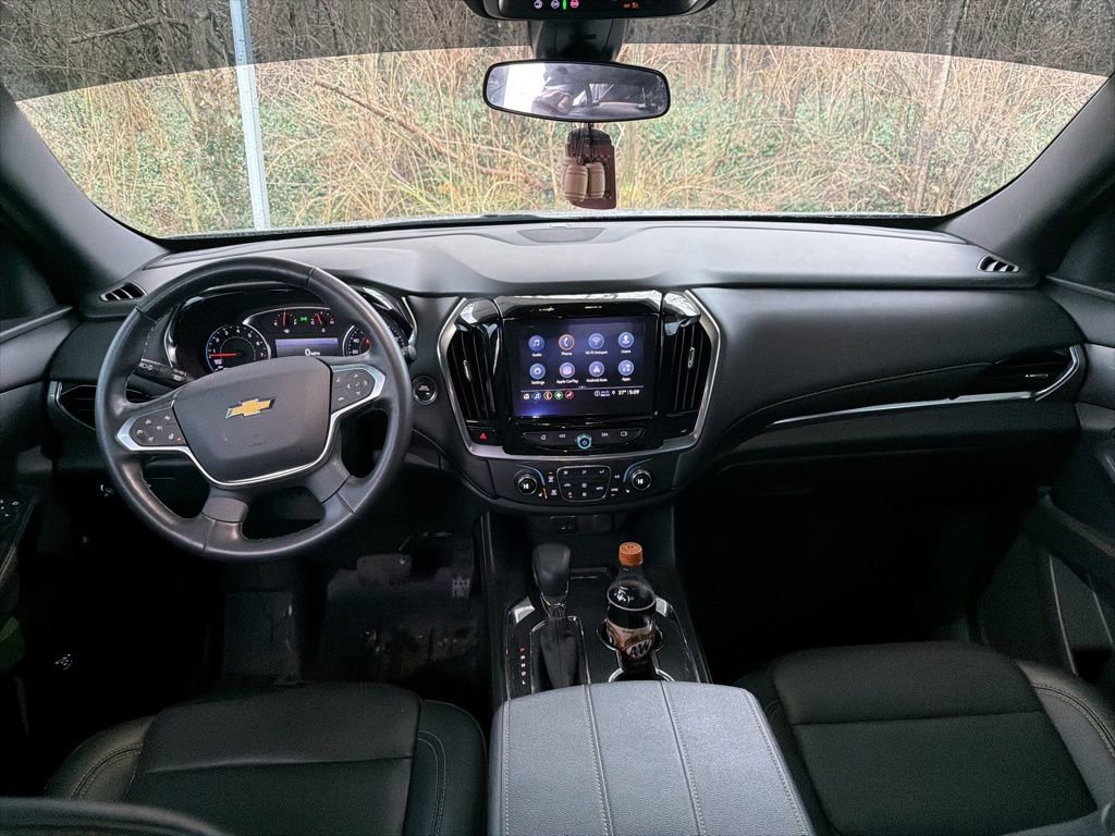 Used 2023 Chevrolet Traverse LT image 5