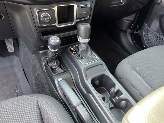 Used 2023 Jeep Wrangler Unlimited Sport AWD/4WD image 31