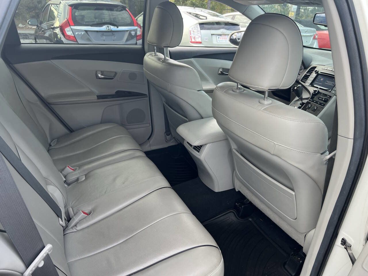 Used 2015 Toyota Venza XLE w/ XLE Premium Package image 13