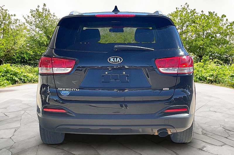 Used 2016 Kia Sorento AWD image 5