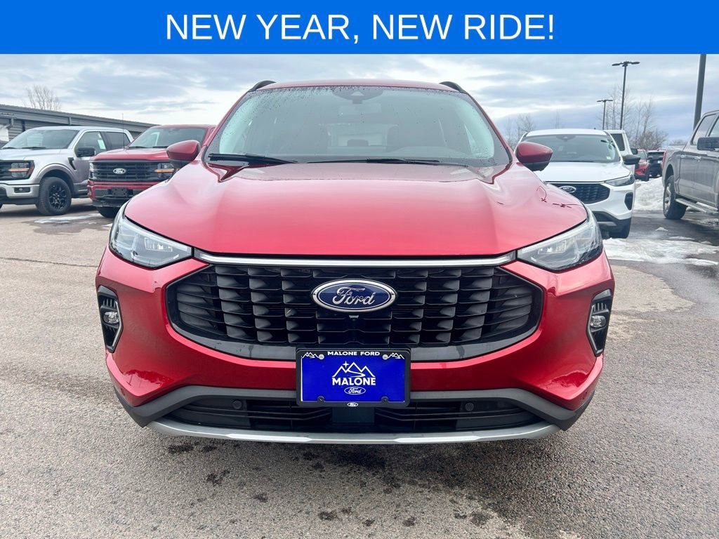 Used 2023 Ford Escape Platinum w/ Class II Trailer Tow Package image 9