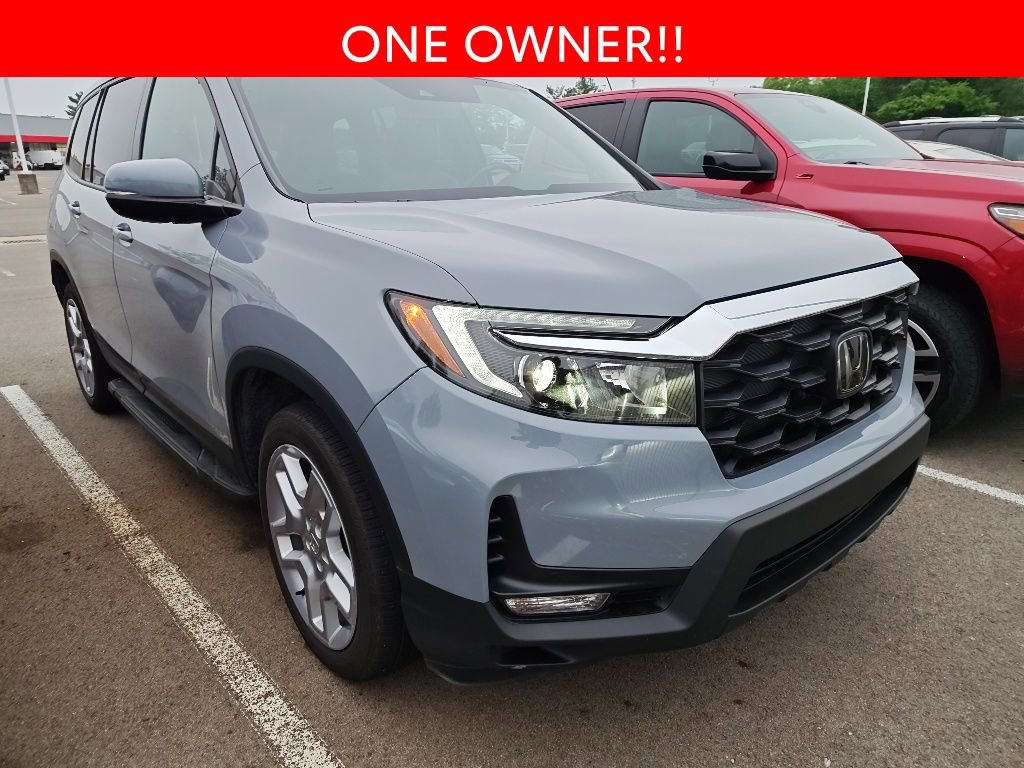 Used 2025 Honda Passport EX-L image 3