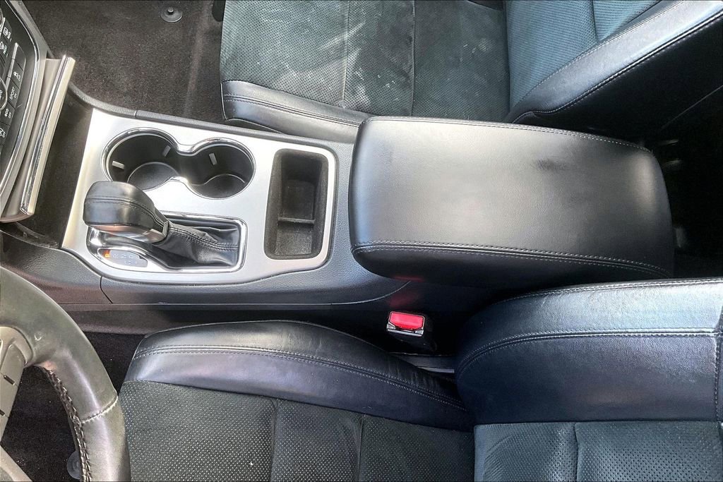 Used 2017 Jeep Grand Cherokee Altitude image 15