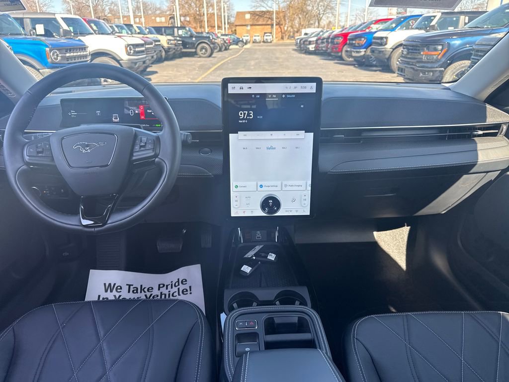 Used 2025 Ford Mustang Mach-E Select w/ Comfort Package Lite image 16