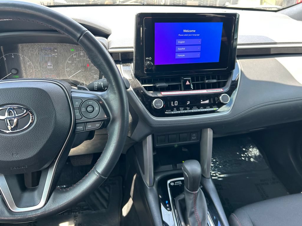 Used 2024 Toyota Corolla Cross AWD Hybrid image 18