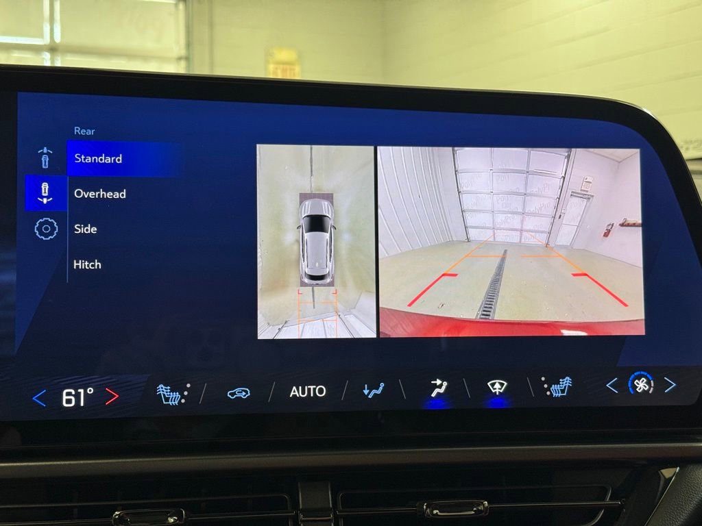 Used 2025 Chevrolet Equinox EV RS FWD image 44