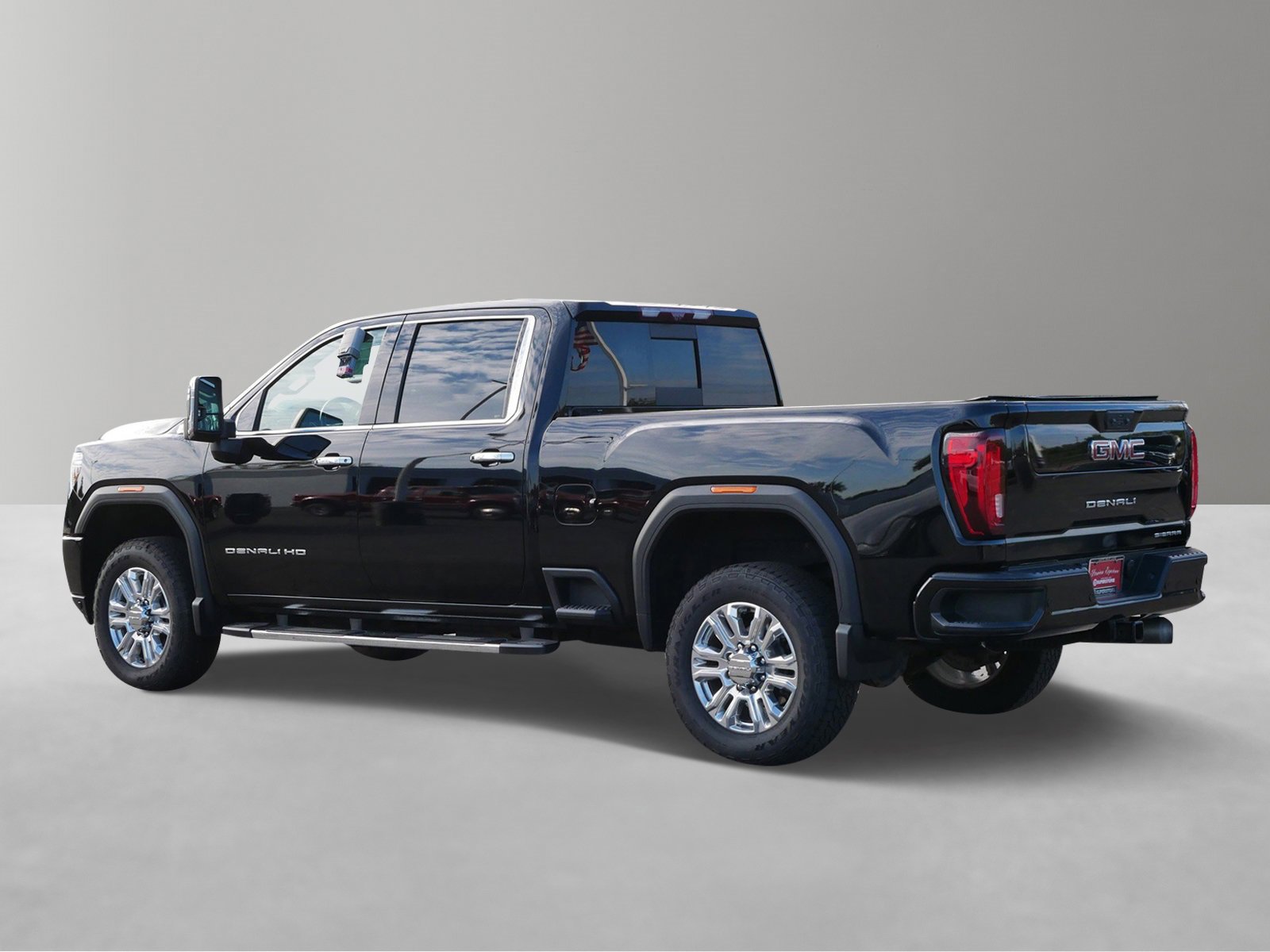Used 2022 GMC Sierra 3500 Denali w/ Denali Ultimate Package image 3