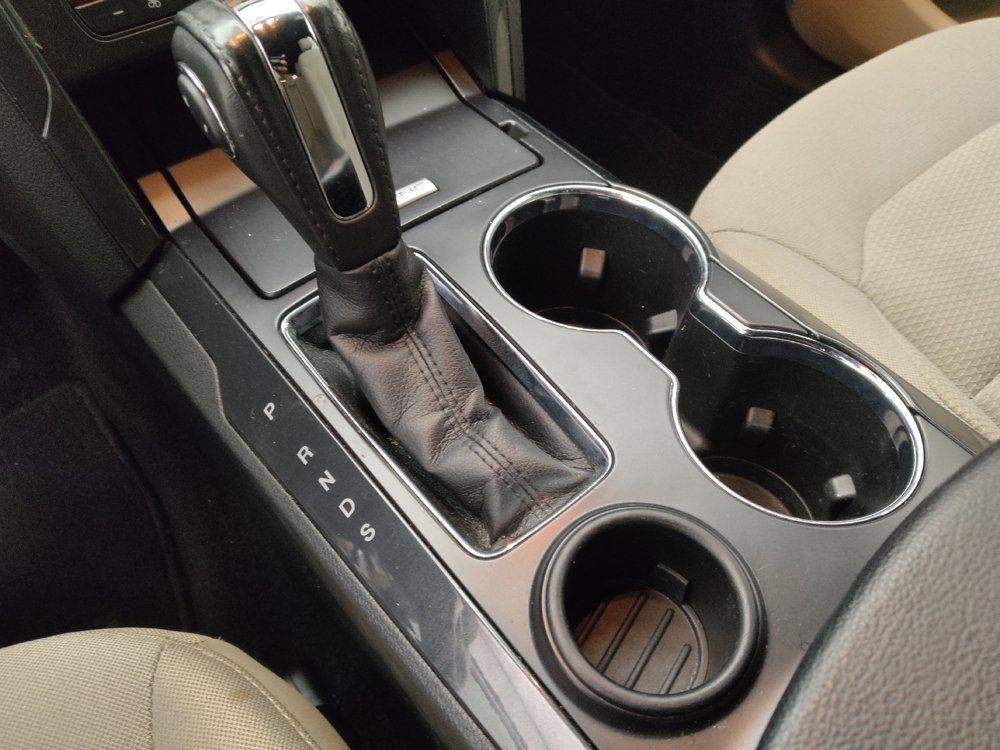 Used 2018 Ford Explorer XLT FWD image 26