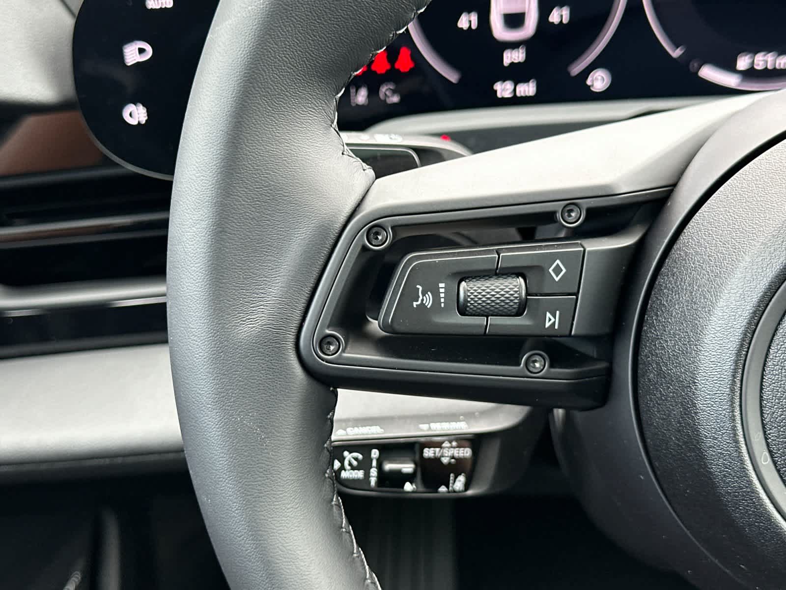 New 2026 Porsche Taycan 4S AWD/4WD image 27