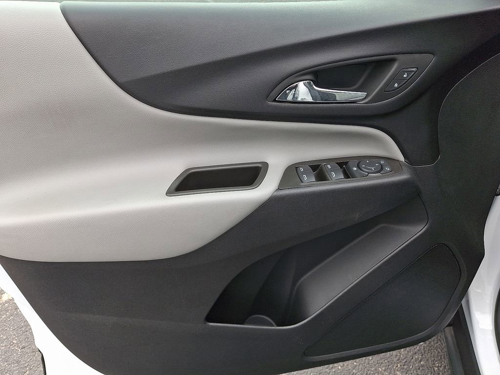 Certified 2023 Chevrolet Equinox LS FWD image 13