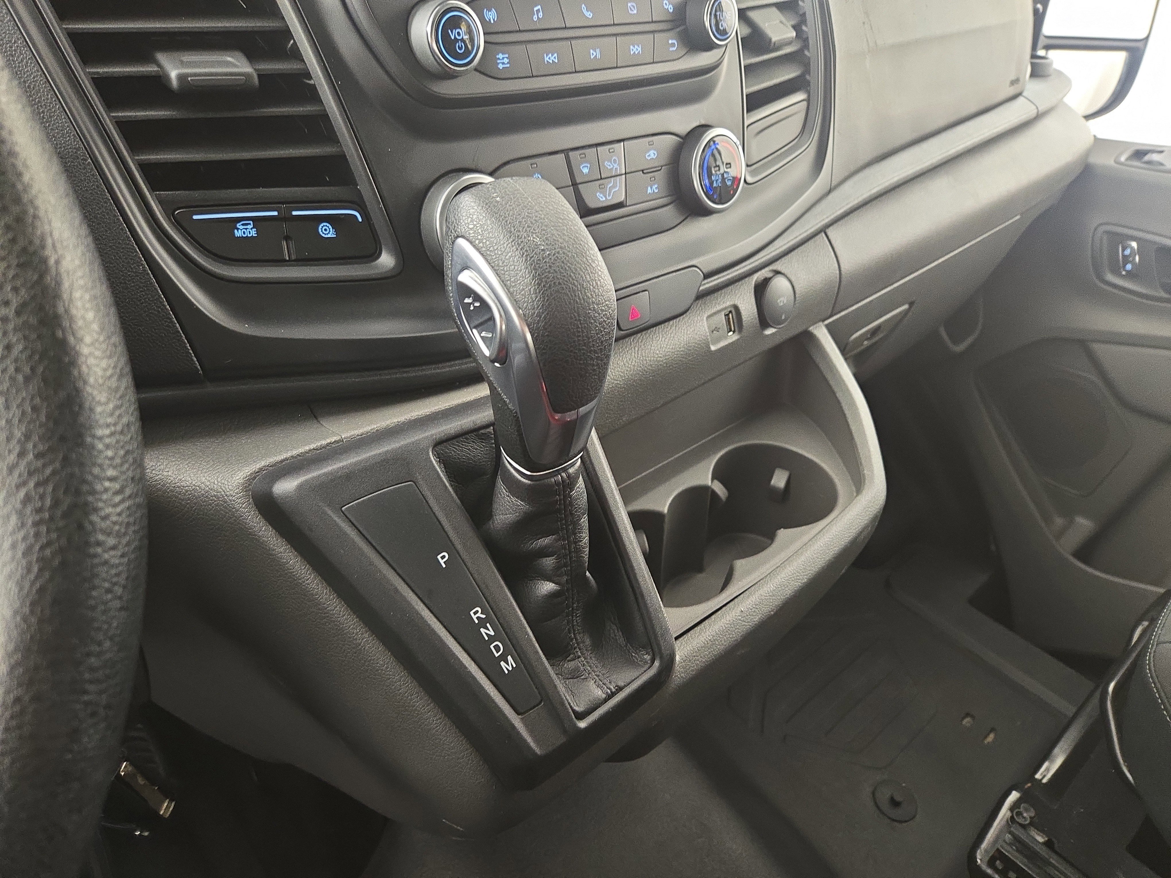 Used 2024 Ford Transit 250 Low Roof AWD w/ Exterior Upgrade Package image 22