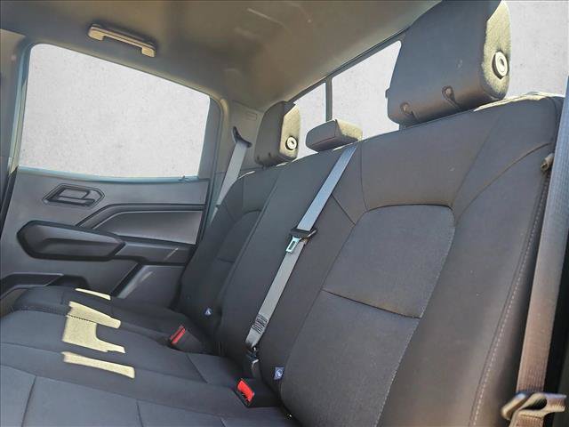 Used 2025 Chevrolet Colorado Trail Boss AWD/4WD image 19