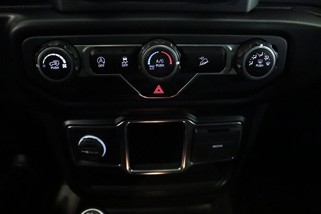 Used 2021 Jeep Wrangler Unlimited Sport image 19