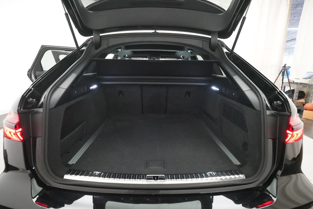 Used 2025 Audi RS 6 performance image 33