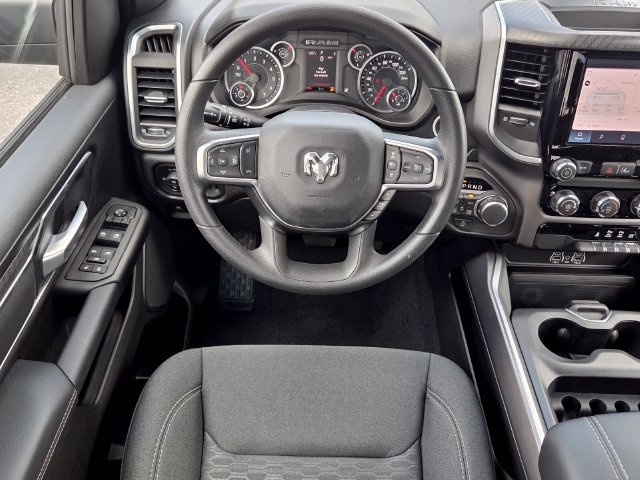 New 2026 RAM 1500 Big Horn AWD/4WD image 6