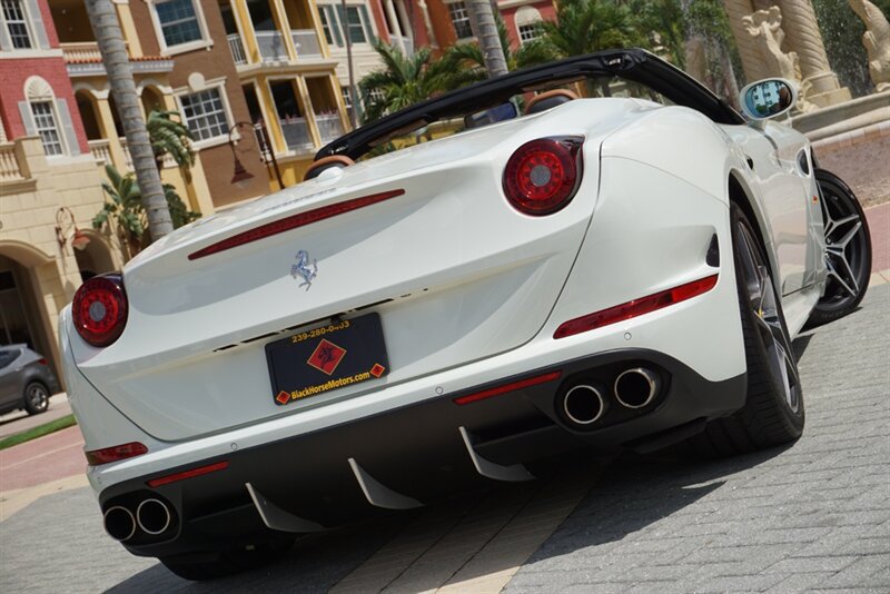 Used 2017 Ferrari California T RWD image 68