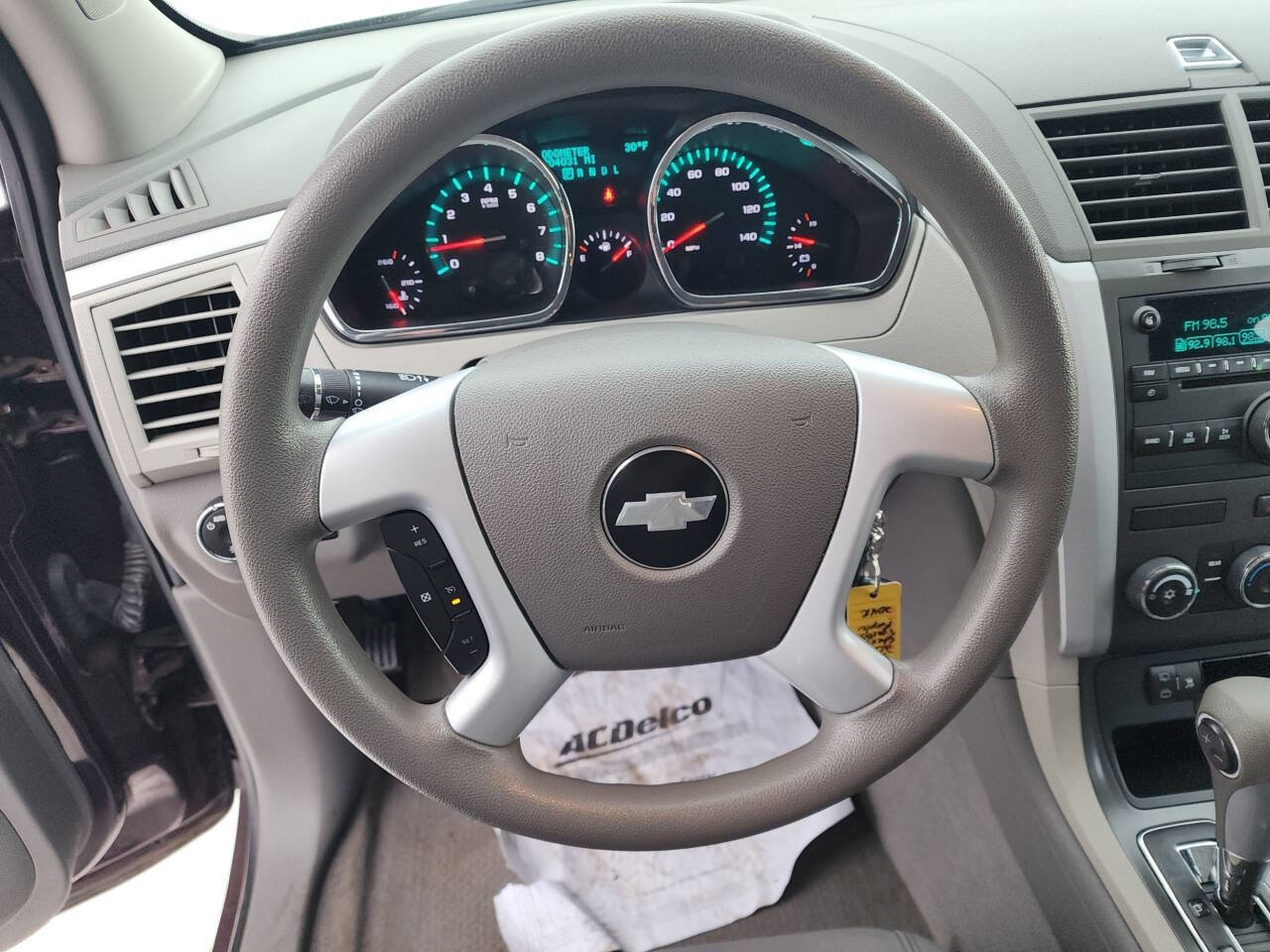 Used 2010 Chevrolet Traverse LS FWD image 15