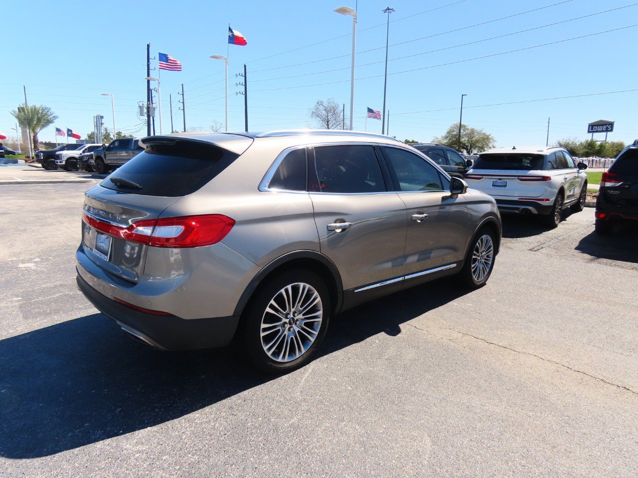 Used 2016 Lincoln MKX Reserve w/ Climate Package image 11
