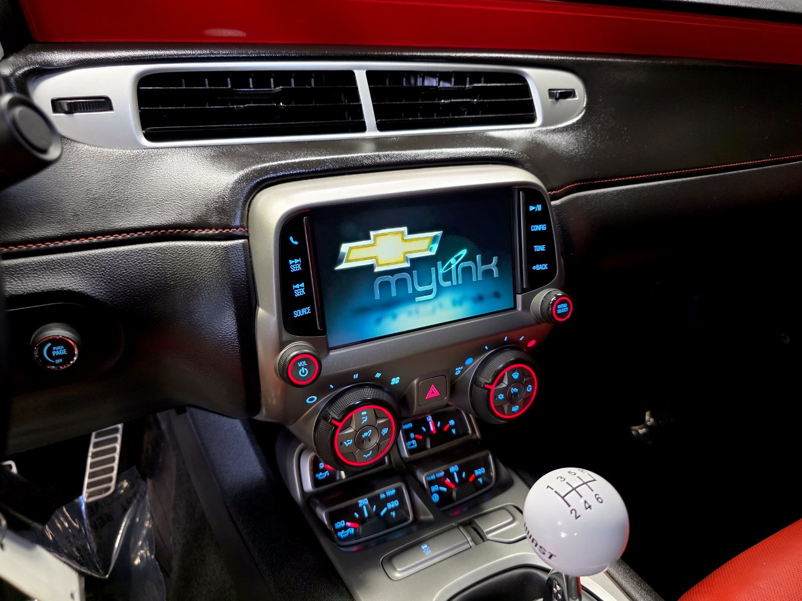 Used 2015 Chevrolet Camaro SS RWD image 27