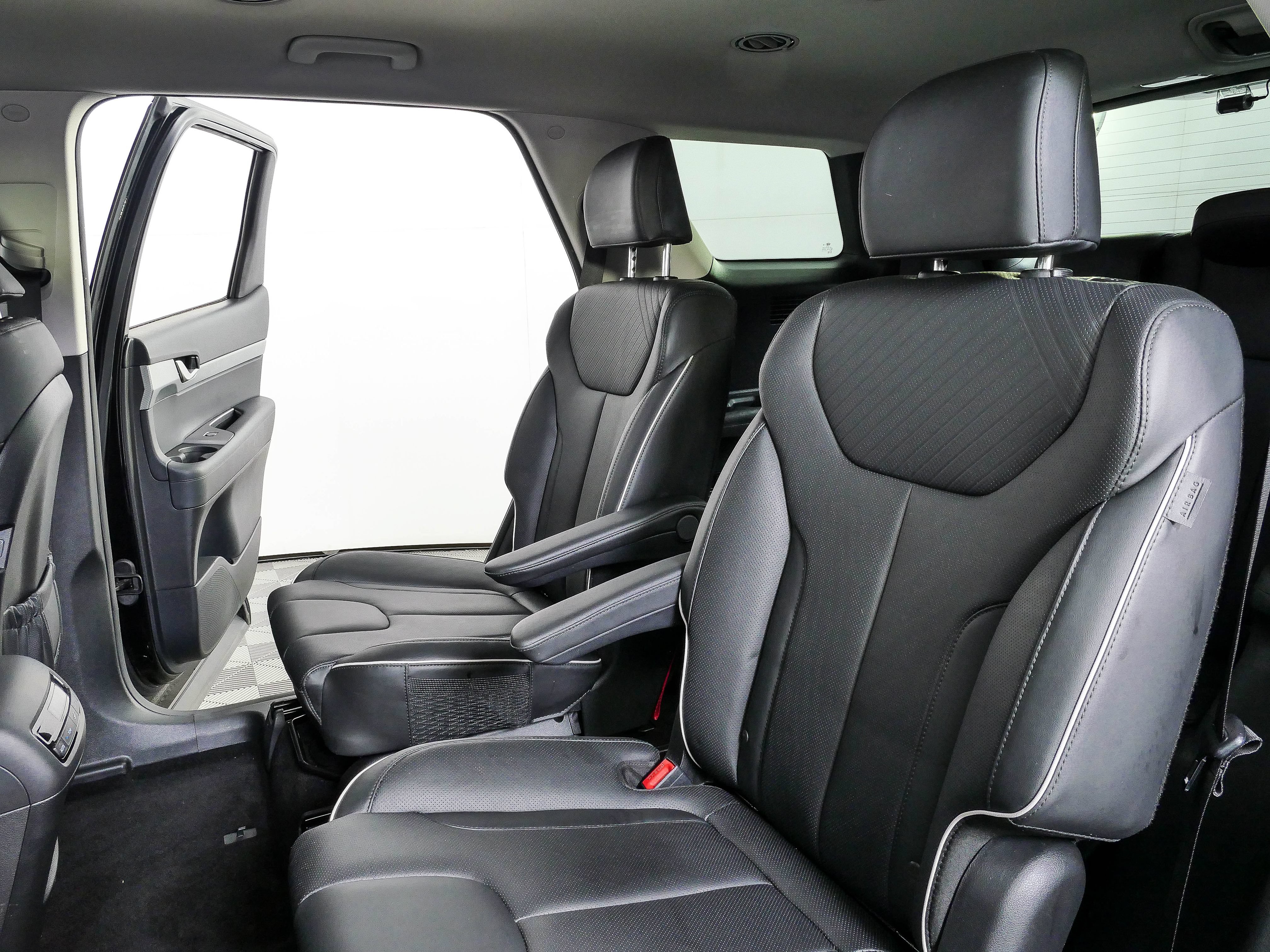 Used 2024 Hyundai Palisade SEL FWD image 20