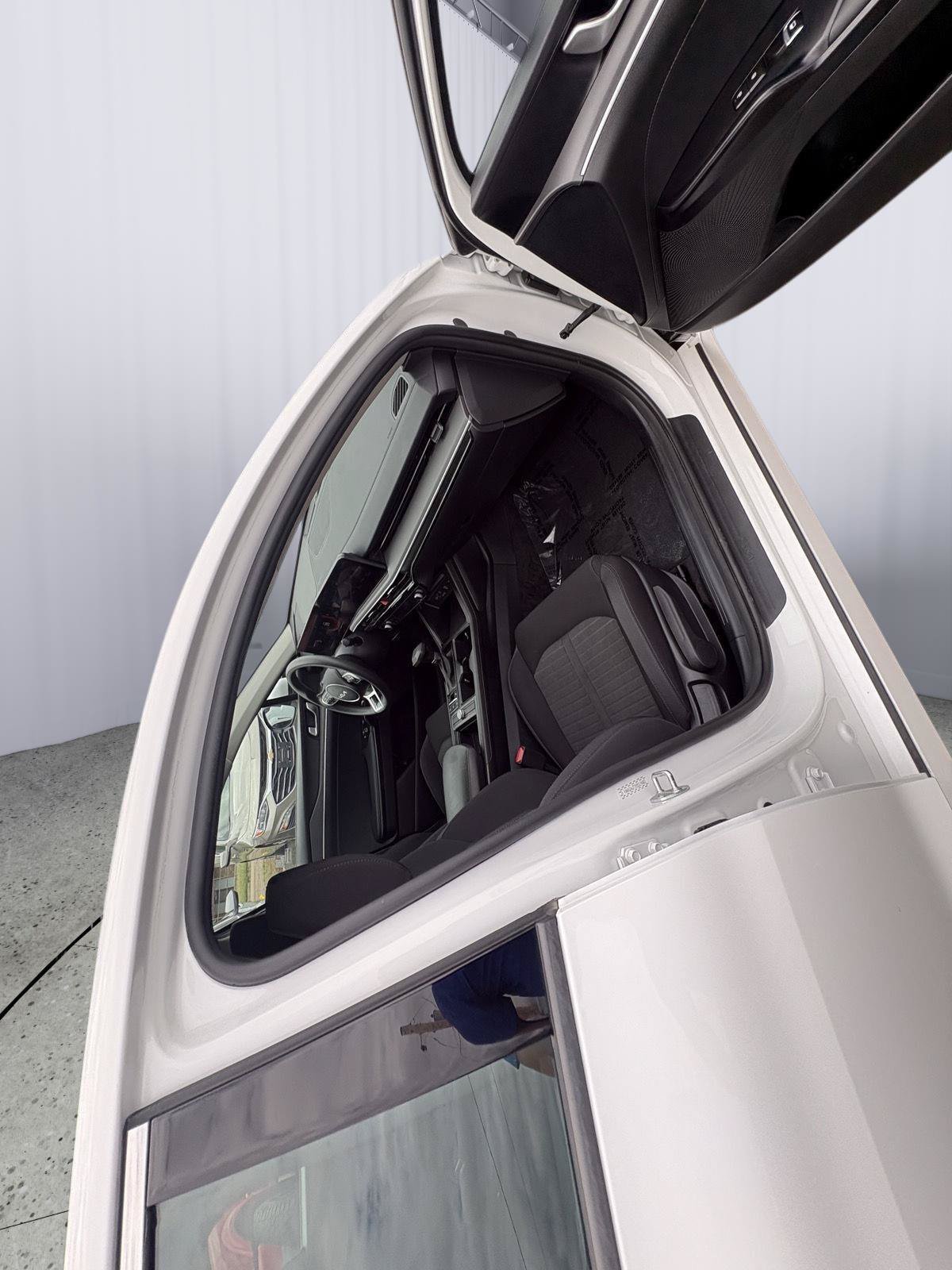 Certified 2025 Kia K5 LXS FWD image 16