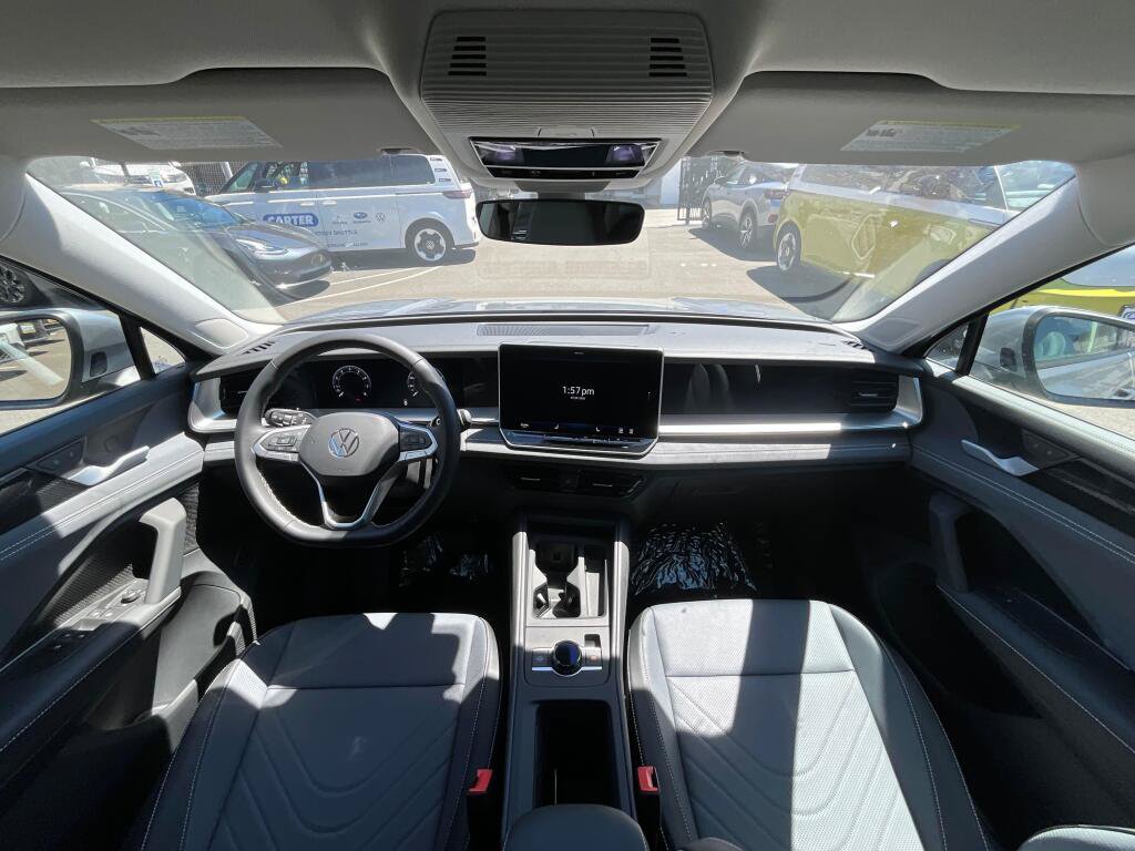 New 2026 Volkswagen Tiguan SE AWD/4WD image 15