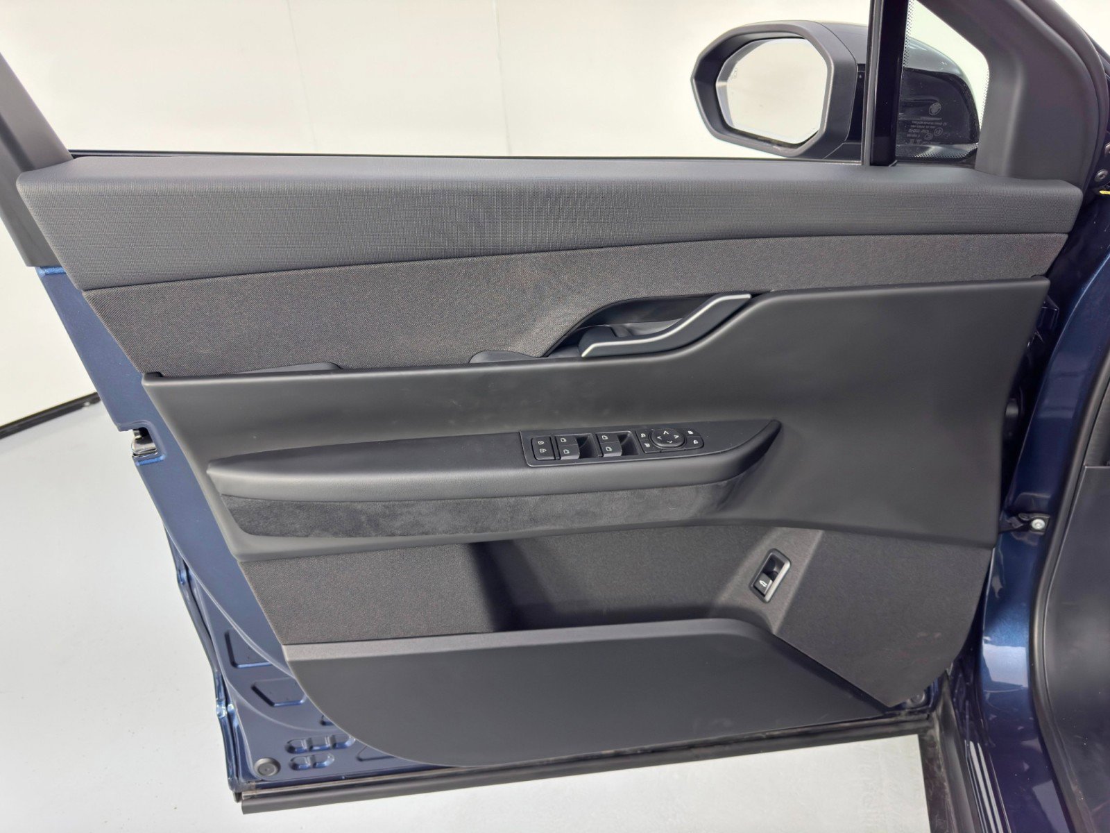 Used 2023 Fisker Ocean Ultra image 37