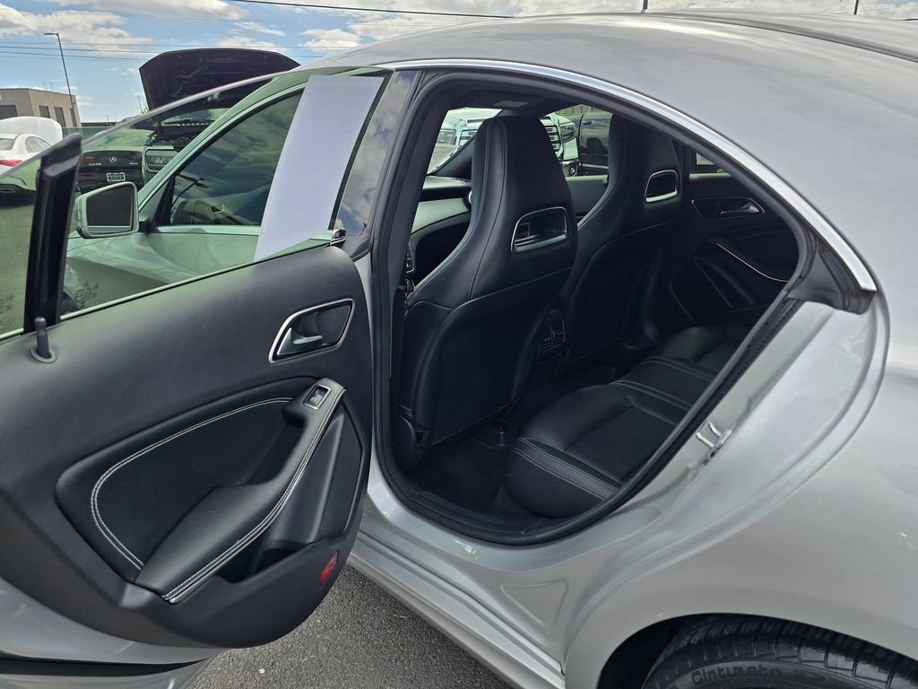 Used 2018 Mercedes-Benz CLA 250 4MATIC image 15