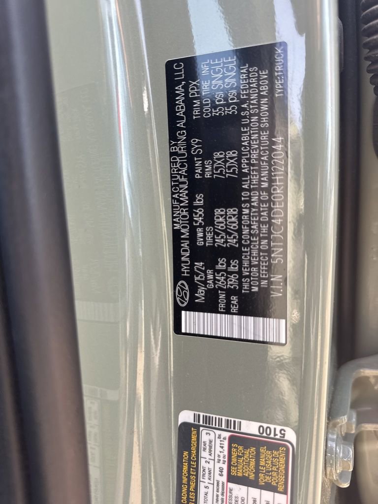 Used 2024 Hyundai Santa Cruz SEL w/ Activity Package FWD image 16