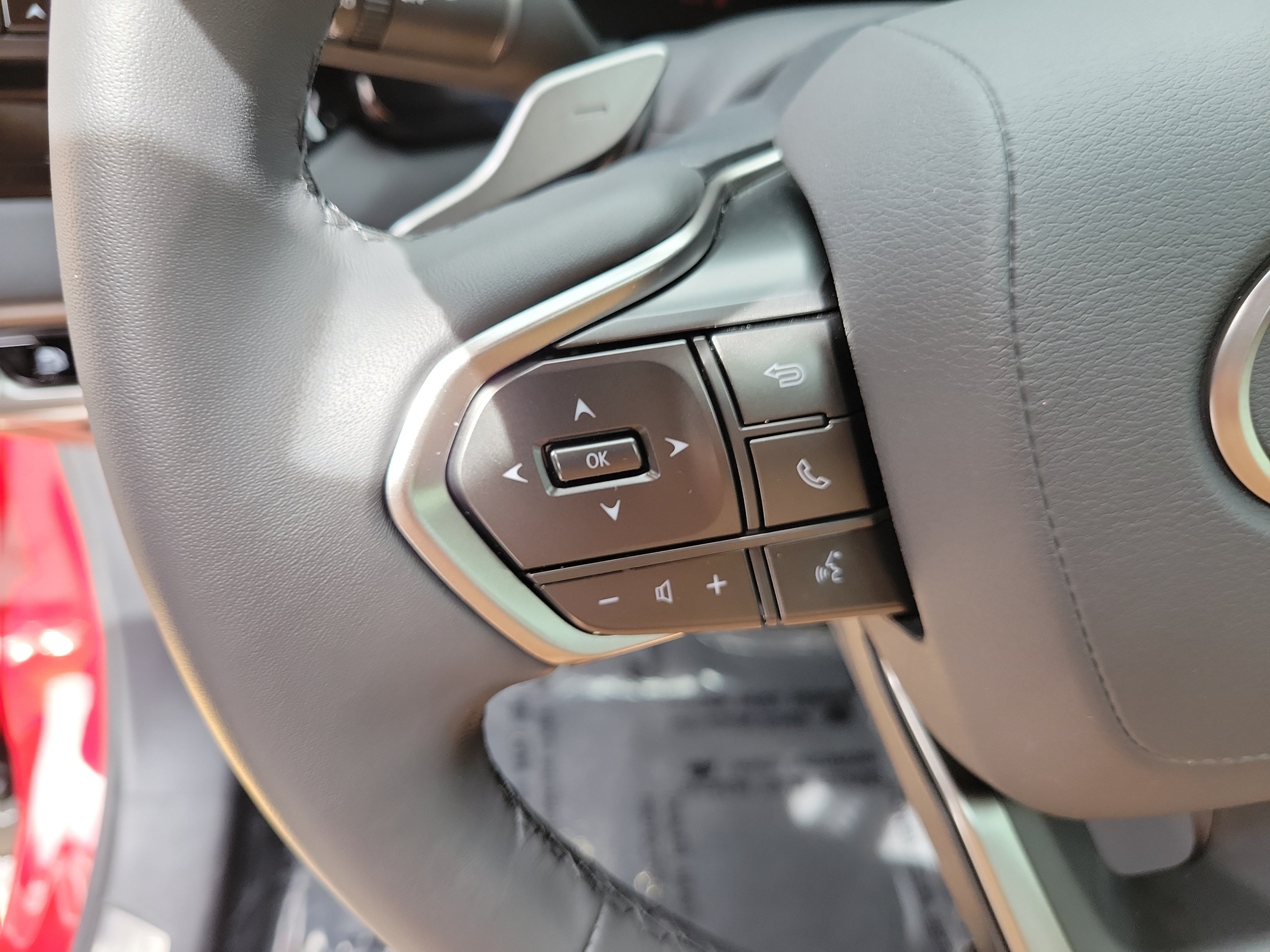 Used 2026 Lexus RX 350 FWD w/ Accessory Package (Z1) image 26