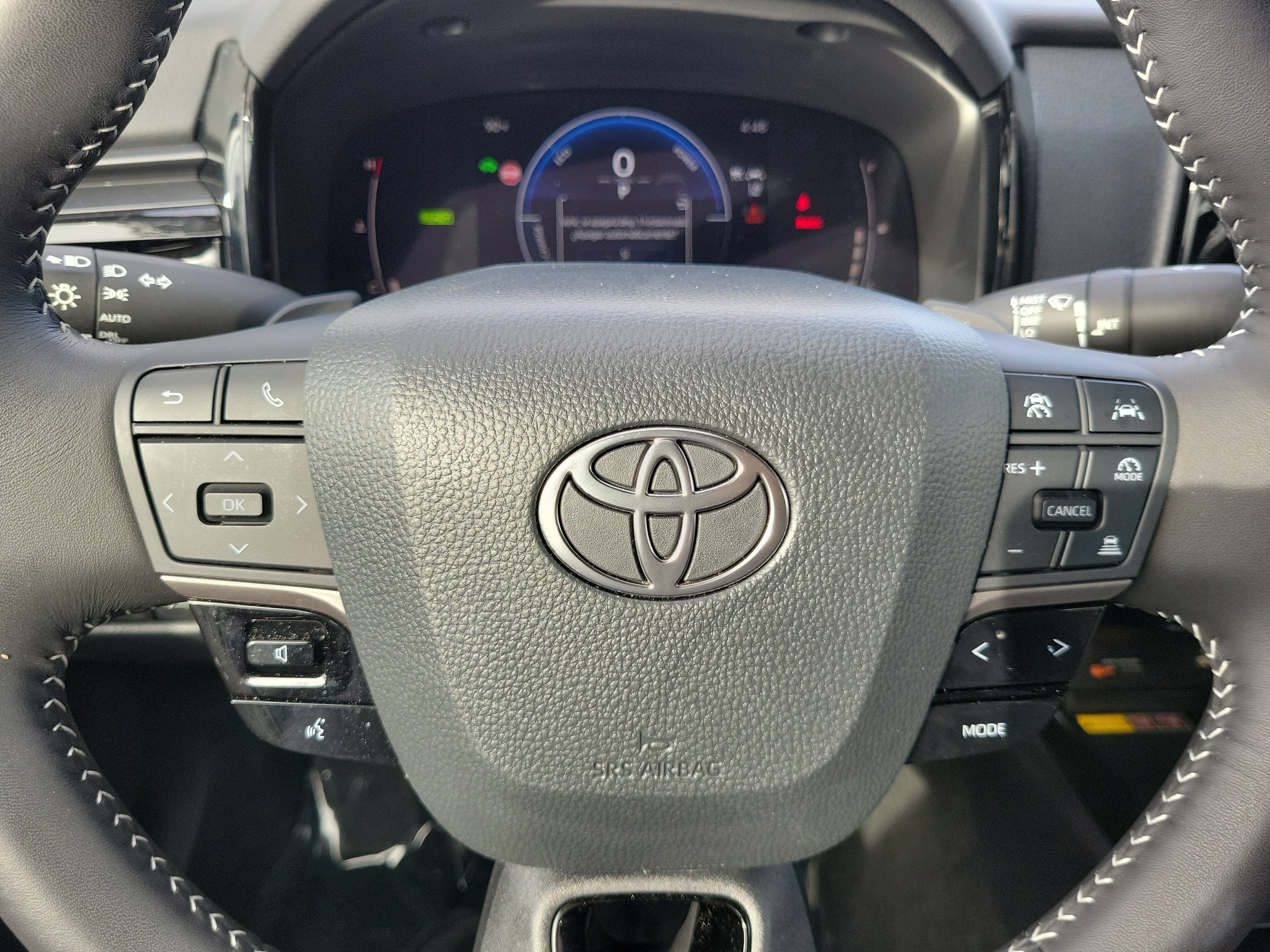 Used 2026 Toyota Camry SE FWD image 19