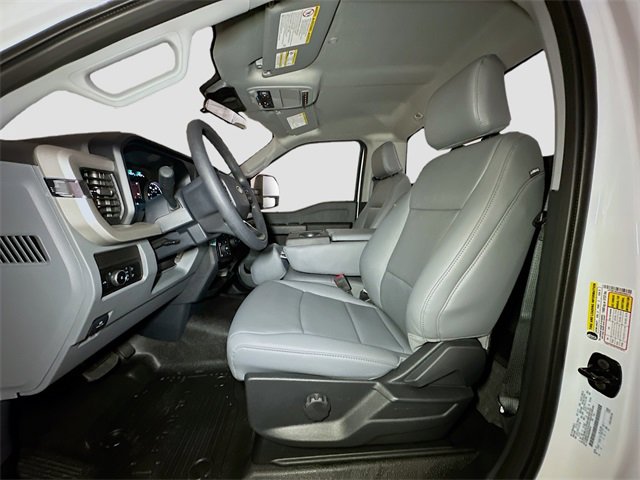 New 2025 Ford F250 XL w/ XL Chrome Package image 14