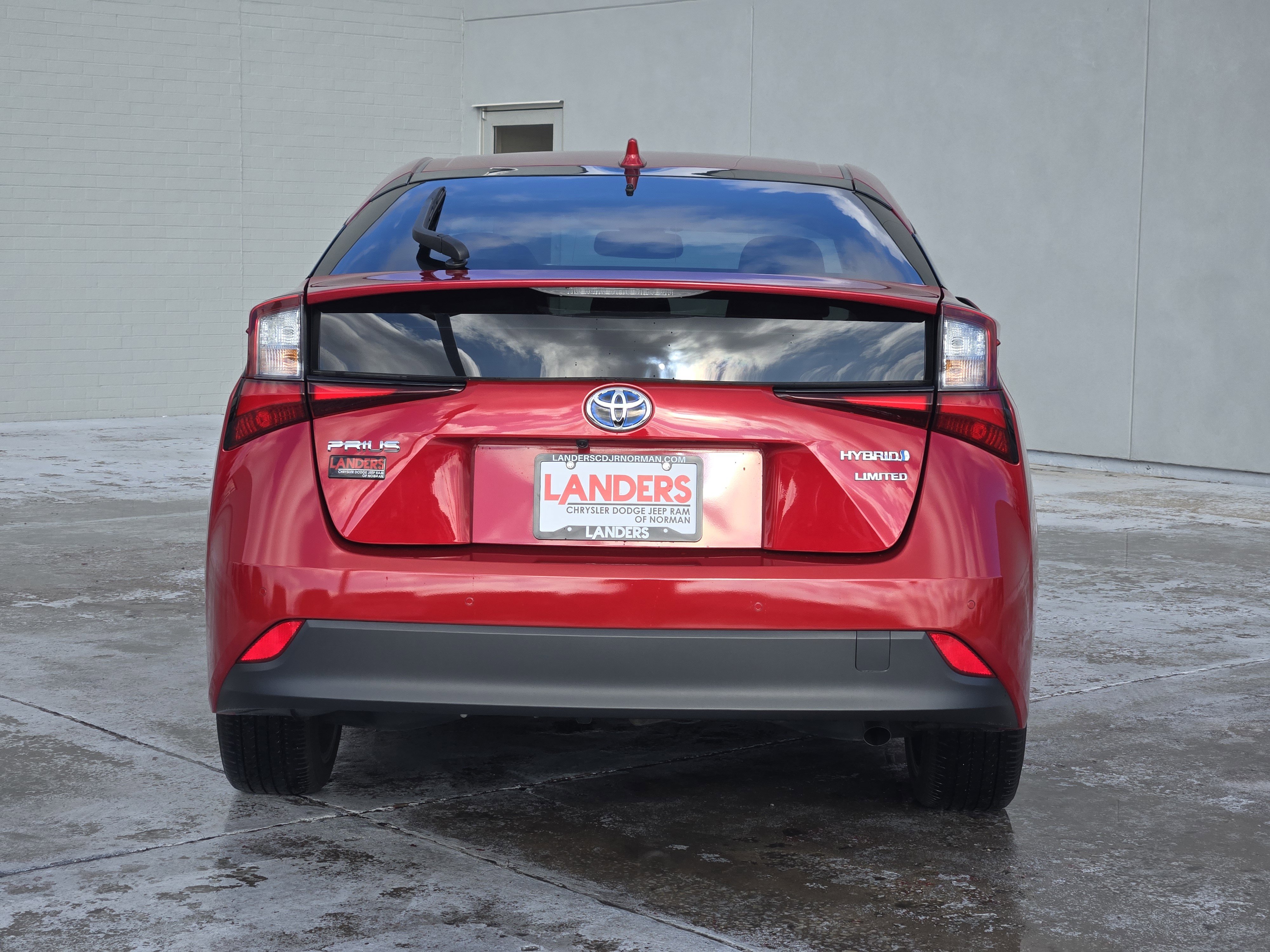 Used 2022 Toyota Prius Limited image 7