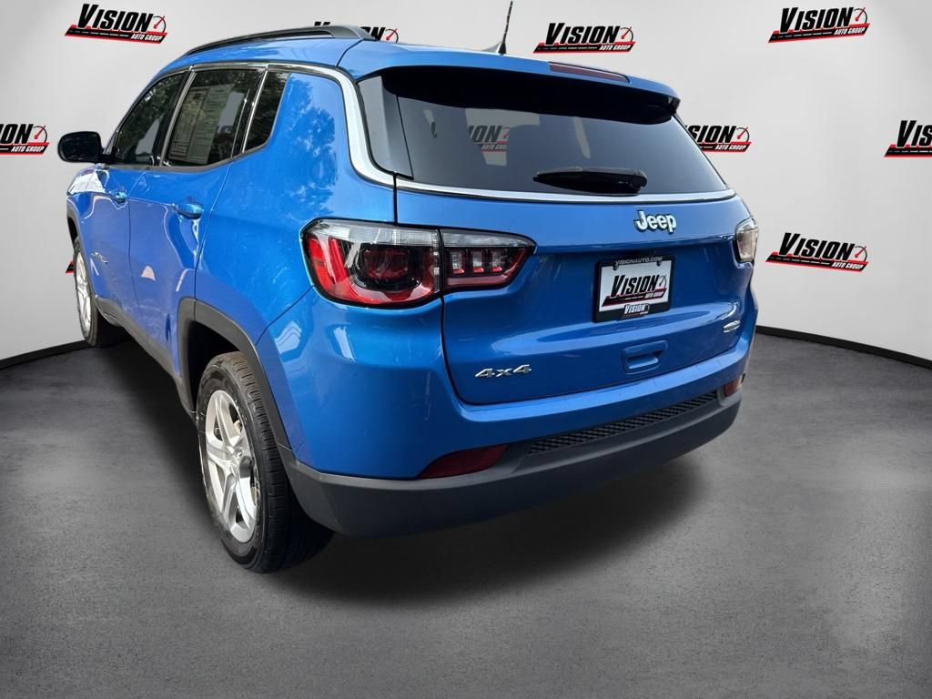 Used 2023 Jeep Compass Latitude w/ Convenience Group AWD/4WD image 7
