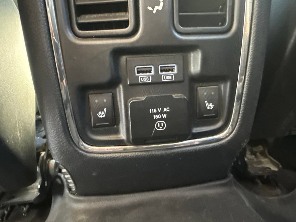 Used 2015 Dodge Durango Limited w/ Premium Group AWD/4WD image 18