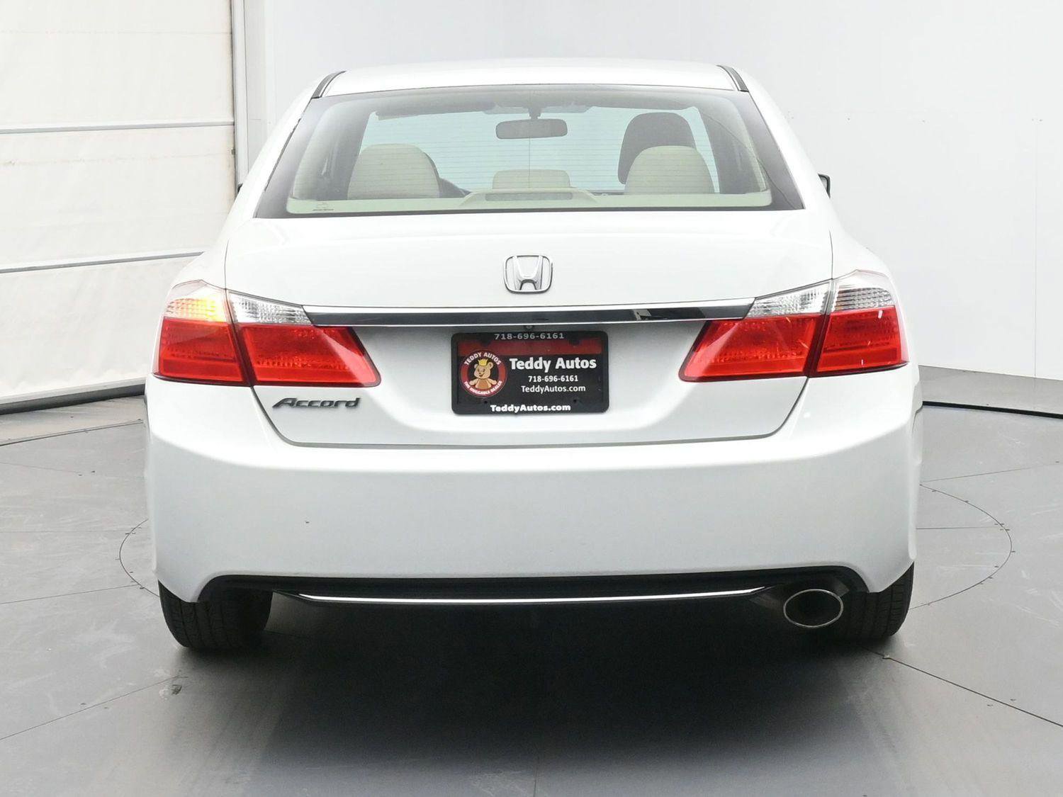 Used 2013 Honda Accord LX image 22