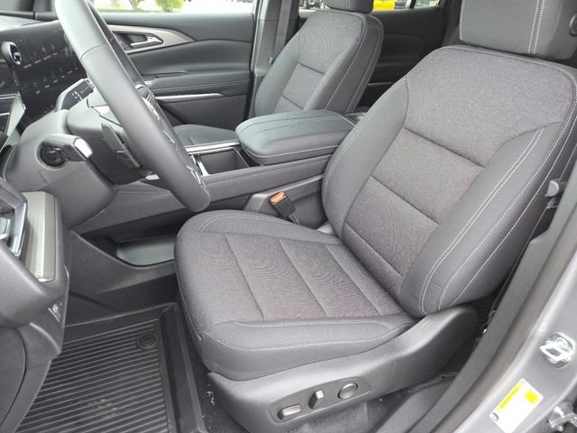 New 2026 Chevrolet Traverse LT w/ Driver Confidence Package AWD/4WD image 33