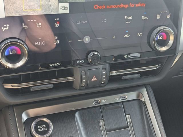 Used 2024 Lexus GX 550 w/ Accessory Package (2T) AWD/4WD image 23