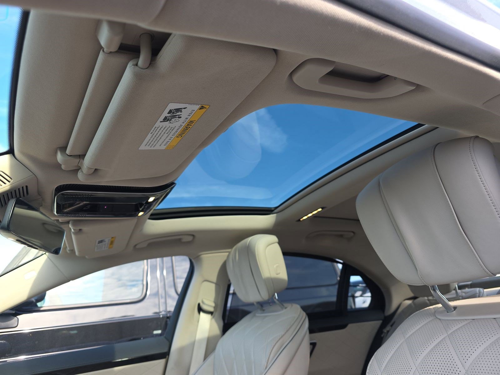 Used 2022 Mercedes-Benz S 500 4MATIC image 17
