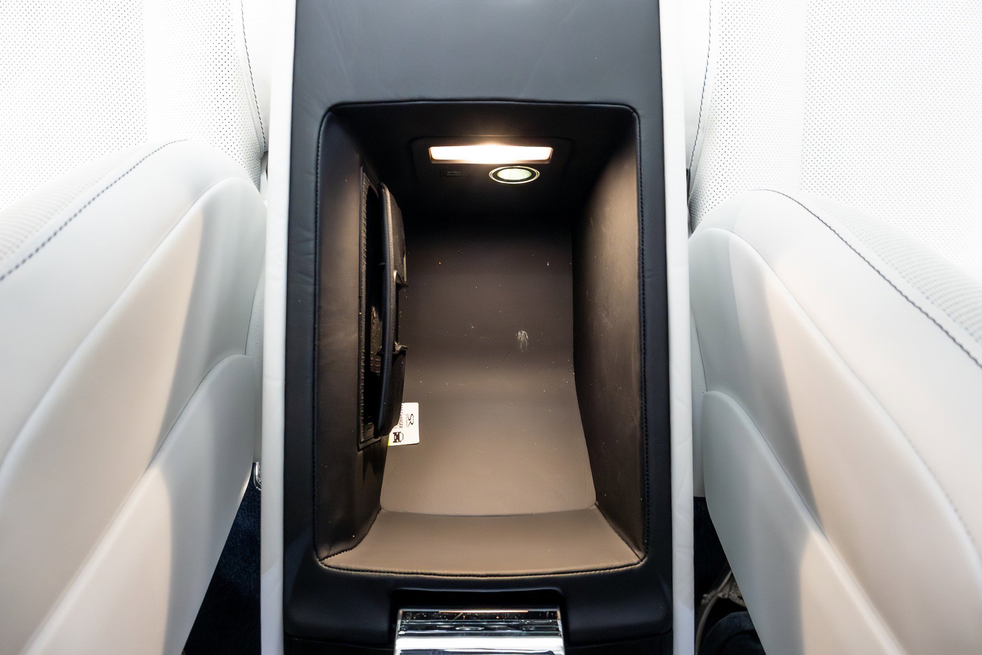 Used 2021 Rolls-Royce Phantom Sedan RWD image 43
