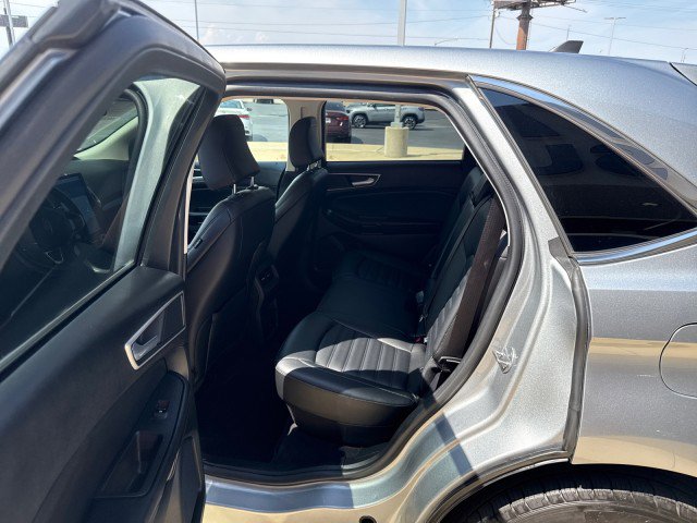 Used 2024 Ford Edge SEL image 10