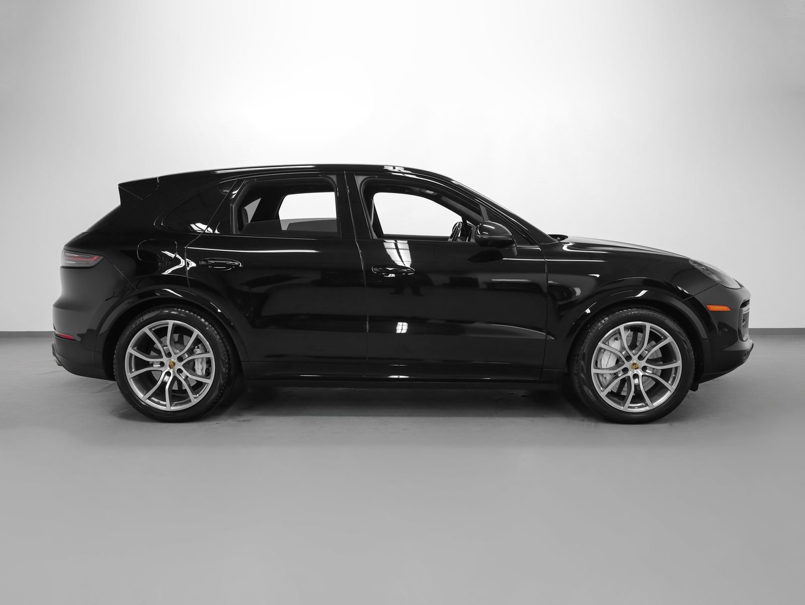 Certified 2021 Porsche Cayenne Turbo image 12