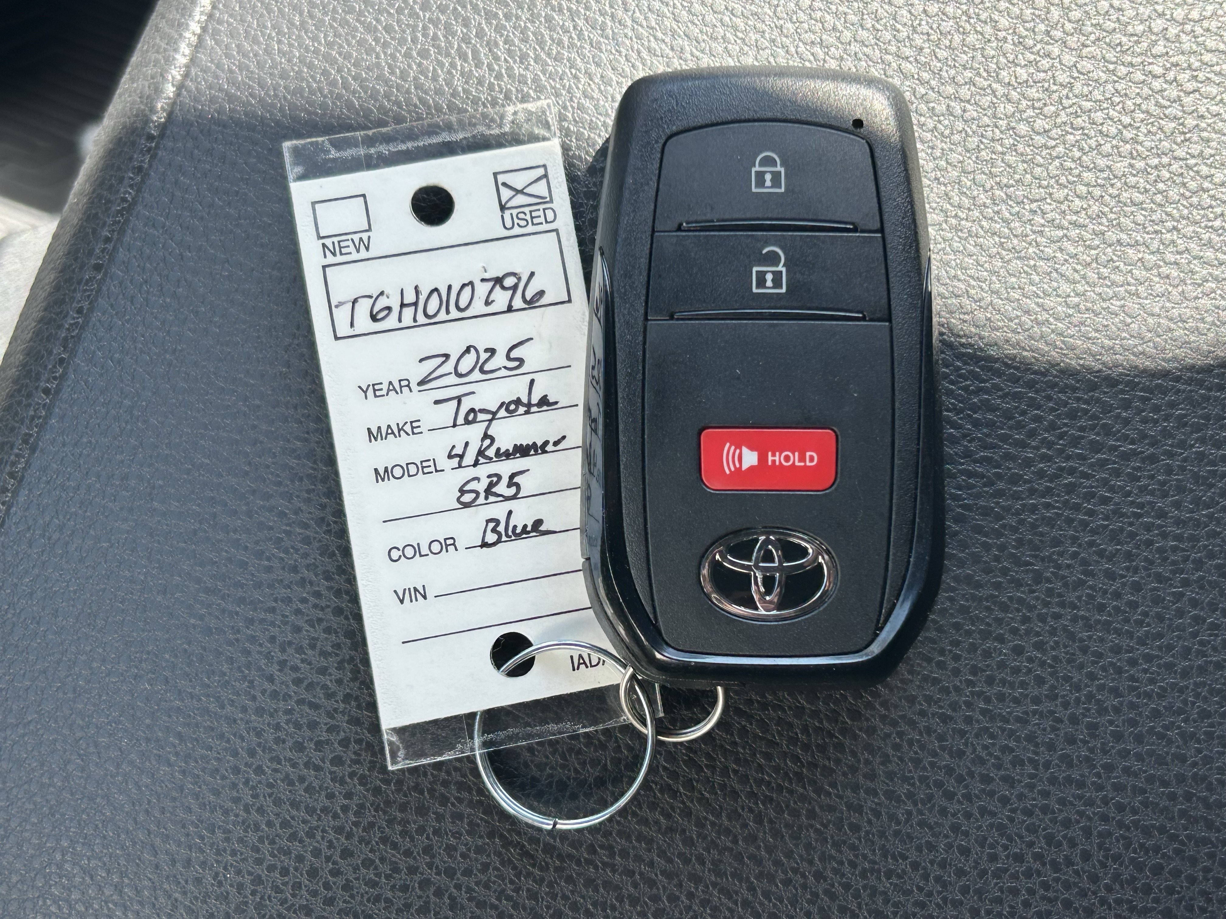 Certified 2025 Toyota 4Runner SR5 AWD/4WD image 34